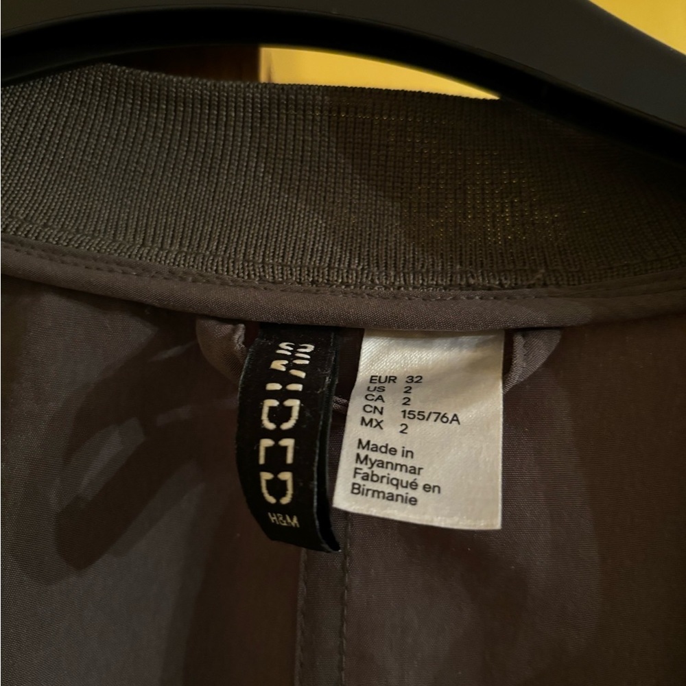 Light bomber jacket - Picture 2 of 3